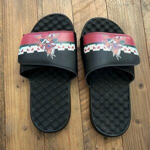 Arizona Coyotes ISlide Black Primary Slide Sandals